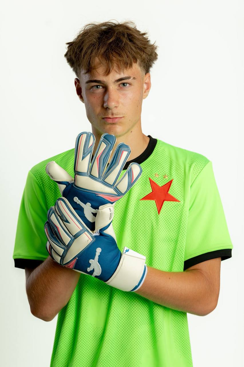 Dominik Jeřábek: Brave GK Unique NG para controlar el balón y despejar de puños - Tienda online oficial Brave GK