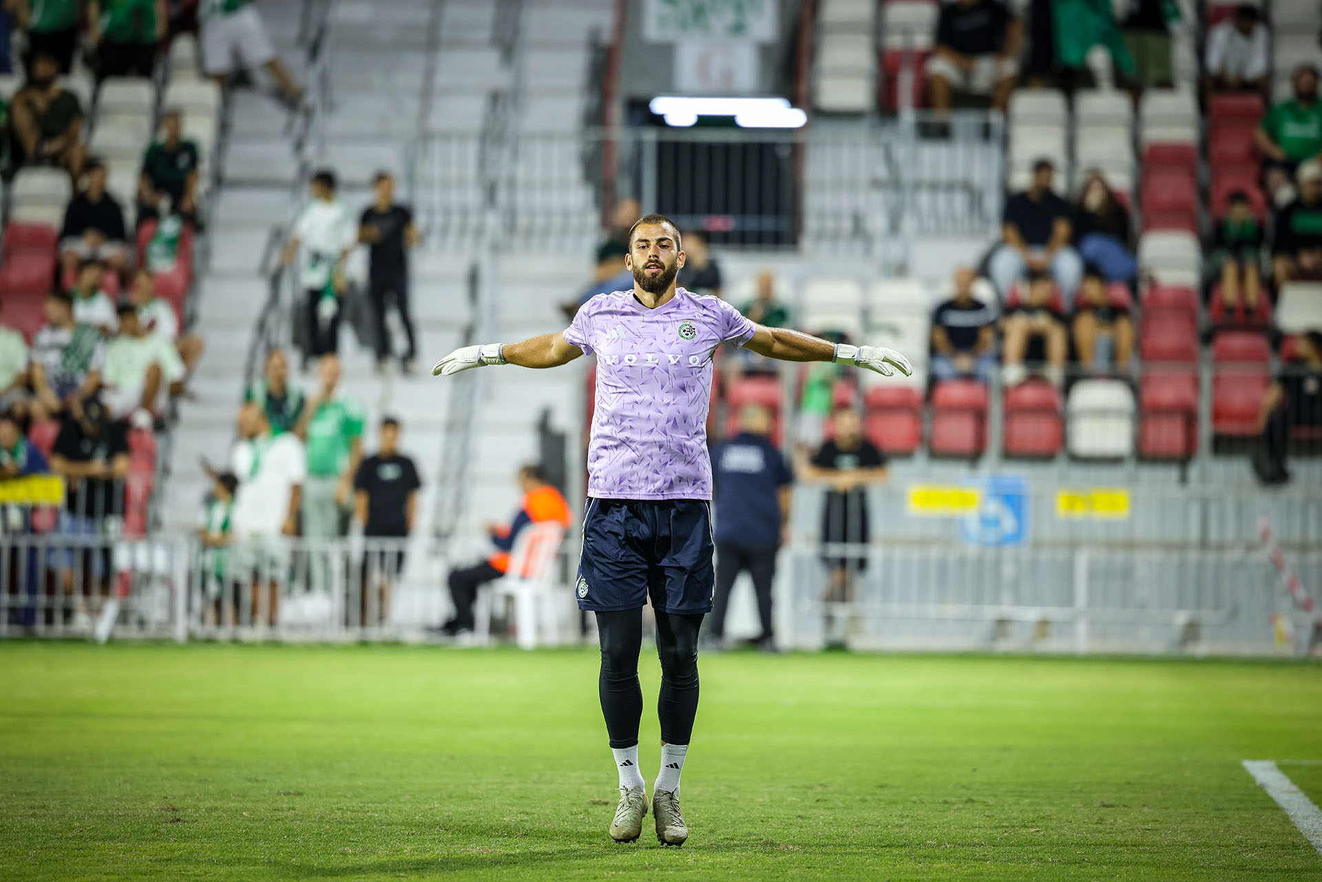 Heorhii Yermakov del Maccabi Haifa entrena con los Brave GK Air — Tienda en línea oficial de Brave GK