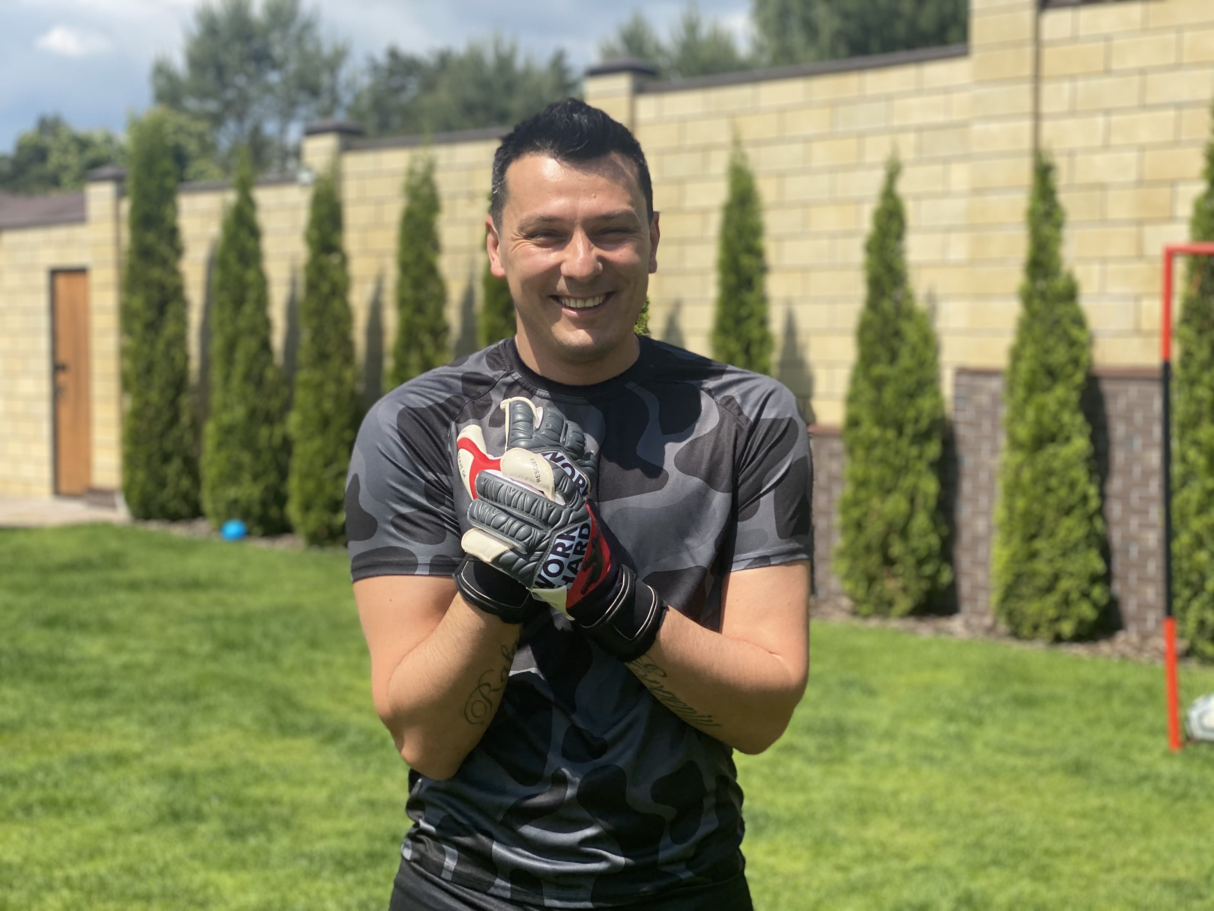 Creación de guantes de portero Brave GK