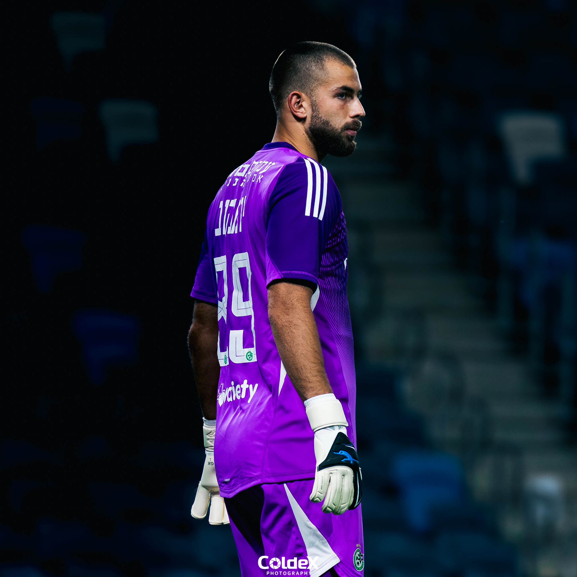 Juego seguro con los guantes Brave GK Skill 2.0 - Tienda online oficial de Brave GK