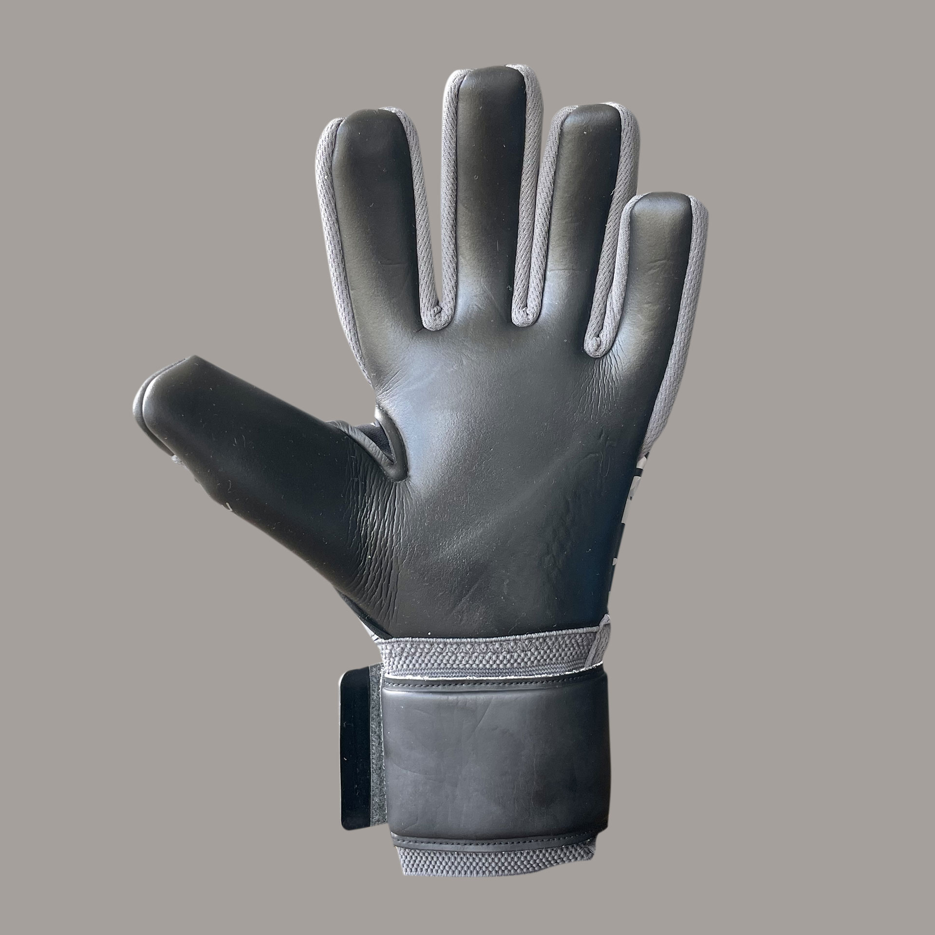 Brave GK Courage Gray-2-Brave GK